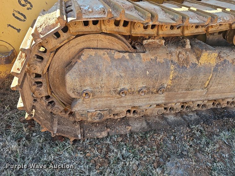image for item NP9373 2002 Caterpillar 963C track loader