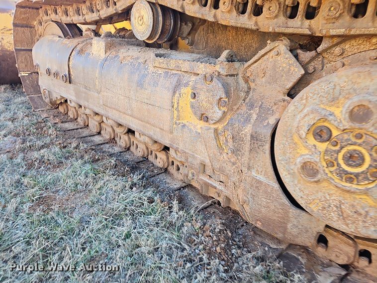image for item NP9373 2002 Caterpillar 963C track loader