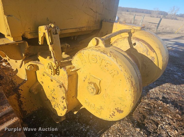 image for item NP9374 1968 Caterpillar D6C dozer