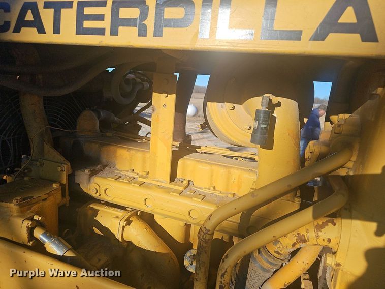 image for item NP9374 1968 Caterpillar D6C dozer