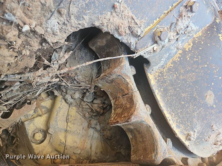 image for item NP9374 1968 Caterpillar D6C dozer