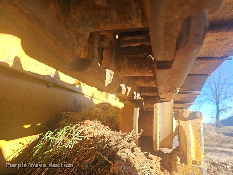 image for item NP9374 1968 Caterpillar D6C dozer