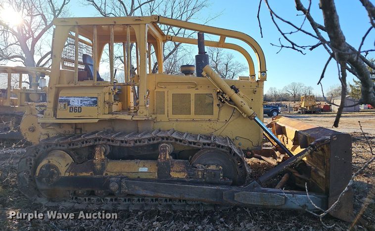 image for item NP9375 1981 Caterpillar D6D dozer