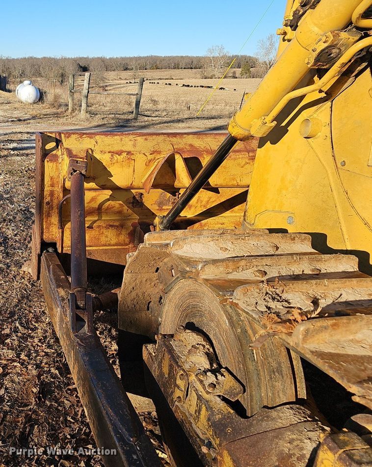image for item NP9375 1981 Caterpillar D6D dozer