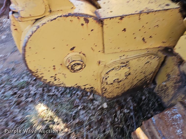 image for item NP9375 1981 Caterpillar D6D dozer