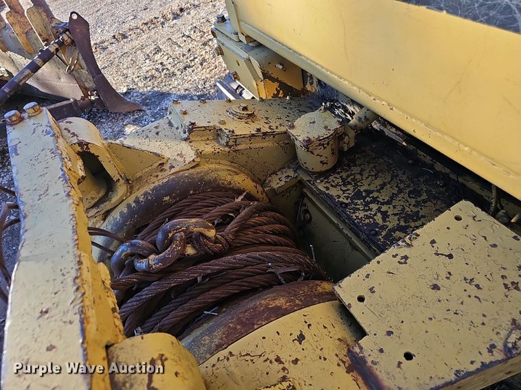 image for item NP9375 1981 Caterpillar D6D dozer