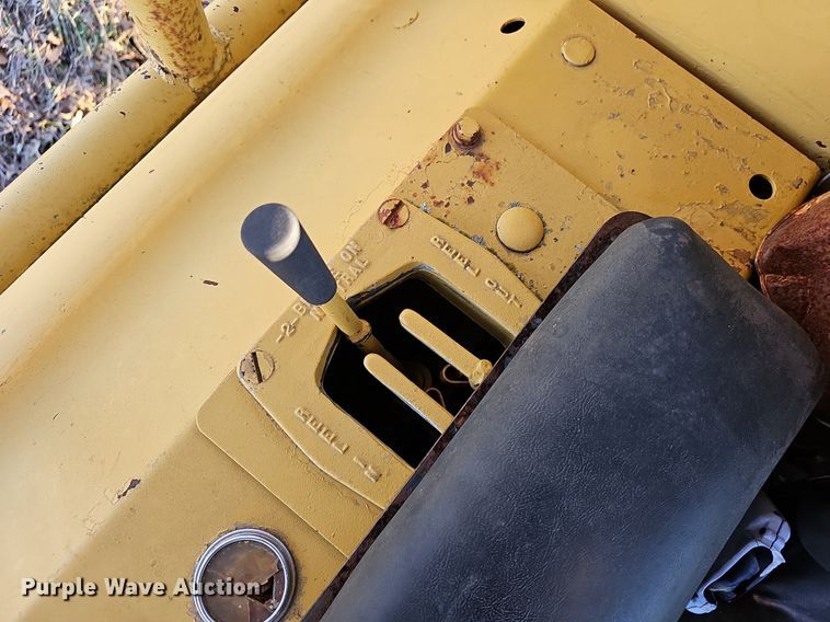 image for item NP9375 1981 Caterpillar D6D dozer