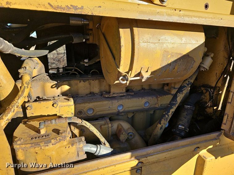 image for item NP9375 1981 Caterpillar D6D dozer