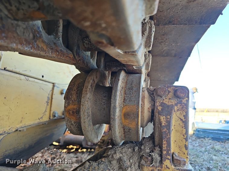 image for item NP9375 1981 Caterpillar D6D dozer