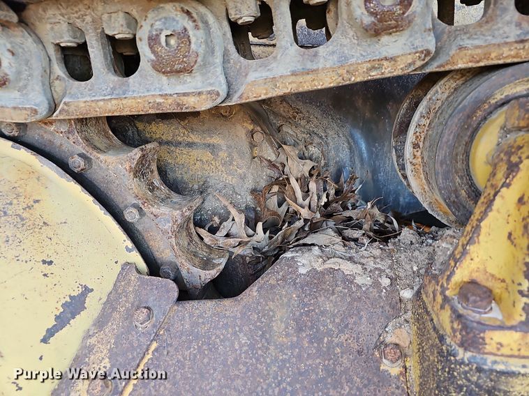 image for item NP9375 1981 Caterpillar D6D dozer