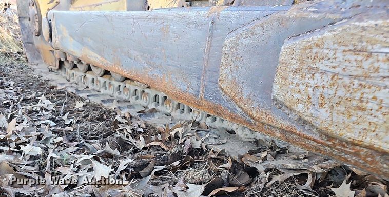 image for item NP9375 1981 Caterpillar D6D dozer