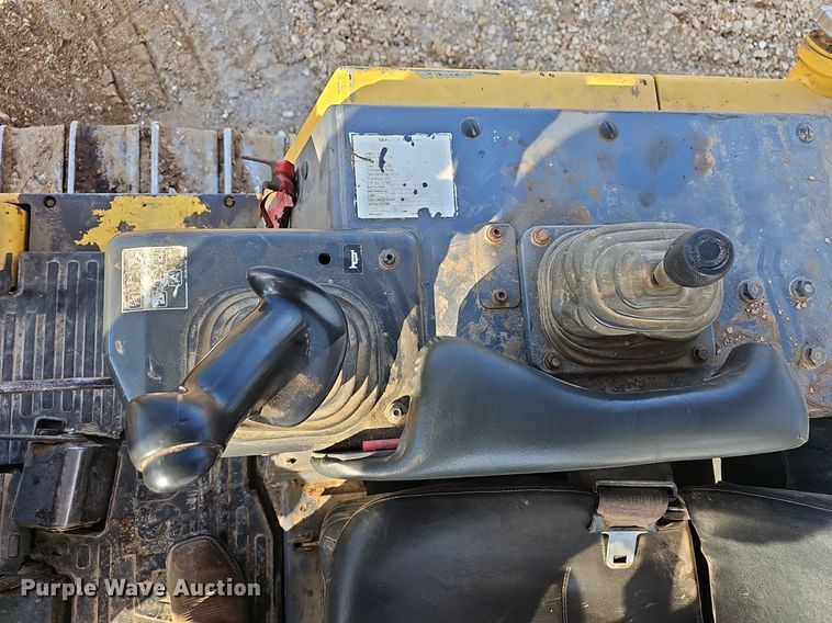 image for item NP9379 2007 Komatsu D39 EX-21 dozer