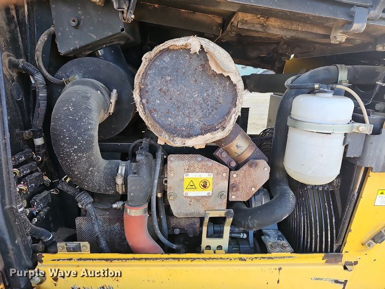 image for item NP9379 2007 Komatsu D39 EX-21 dozer