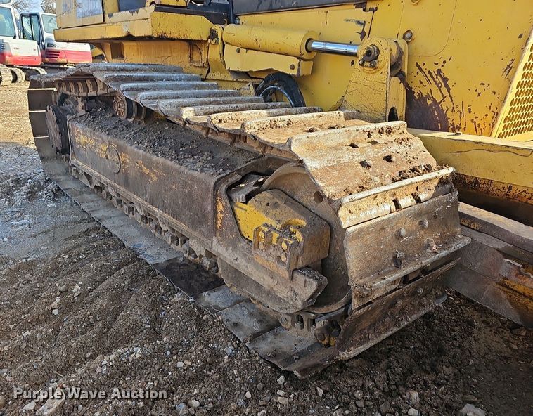 image for item NP9379 2007 Komatsu D39 EX-21 dozer