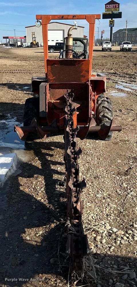 image for item NS9206 Ditch Witch  R65 trencher