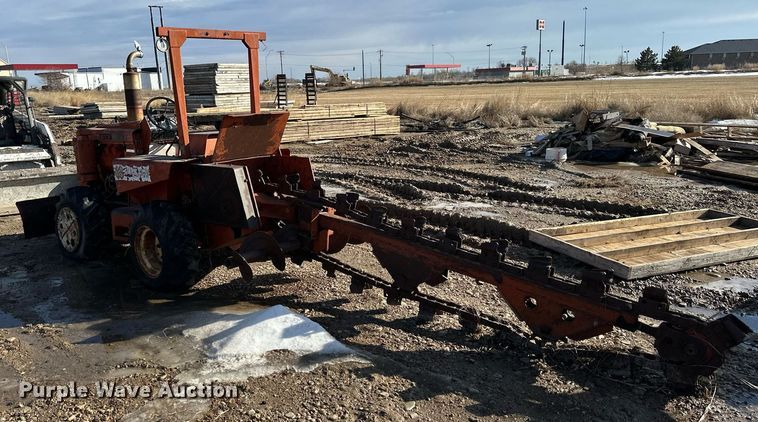 image for item NS9206 Ditch Witch  R65 trencher
