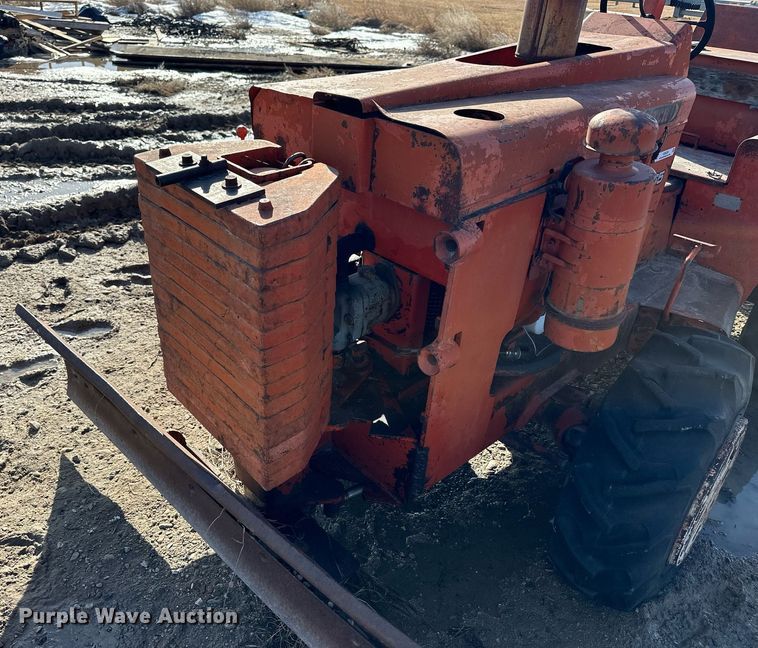 image for item NS9206 Ditch Witch  R65 trencher