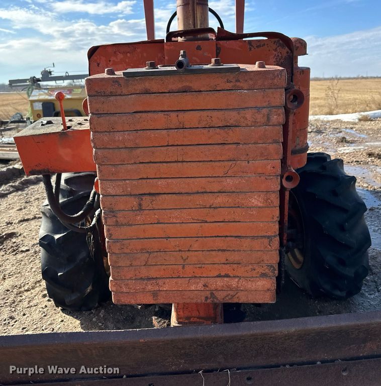 image for item NS9206 Ditch Witch  R65 trencher