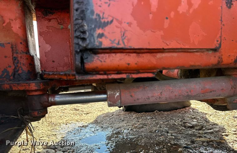 image for item NS9206 Ditch Witch  R65 trencher