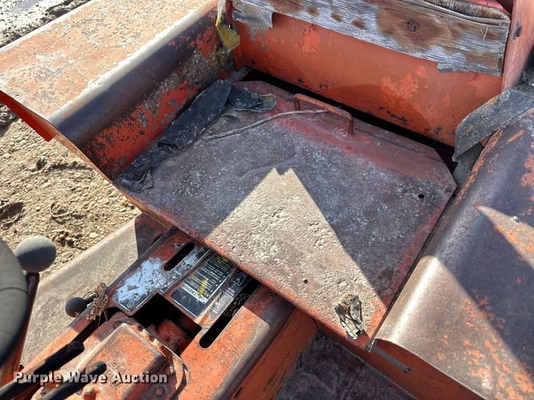 image for item NS9206 Ditch Witch  R65 trencher