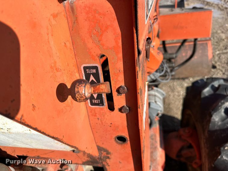 image for item NS9206 Ditch Witch  R65 trencher