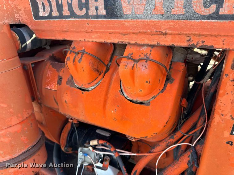 image for item NS9206 Ditch Witch  R65 trencher