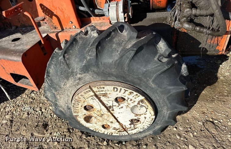 image for item NS9206 Ditch Witch  R65 trencher