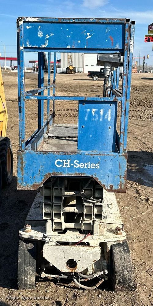 image for item NS9207 Marklift CH20NEP scissor lift