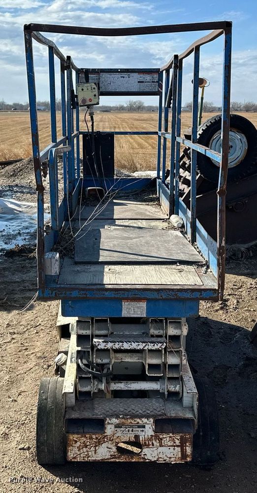 image for item NS9207 Marklift CH20NEP scissor lift