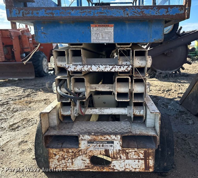 image for item NS9207 Marklift CH20NEP scissor lift