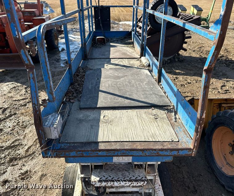 image for item NS9207 Marklift CH20NEP scissor lift