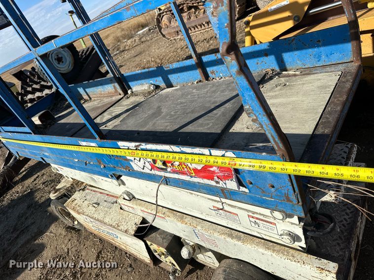 image for item NS9207 Marklift CH20NEP scissor lift