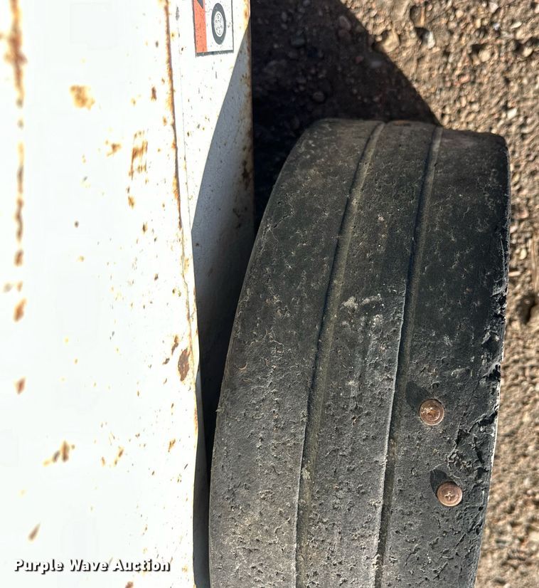 image for item NS9207 Marklift CH20NEP scissor lift