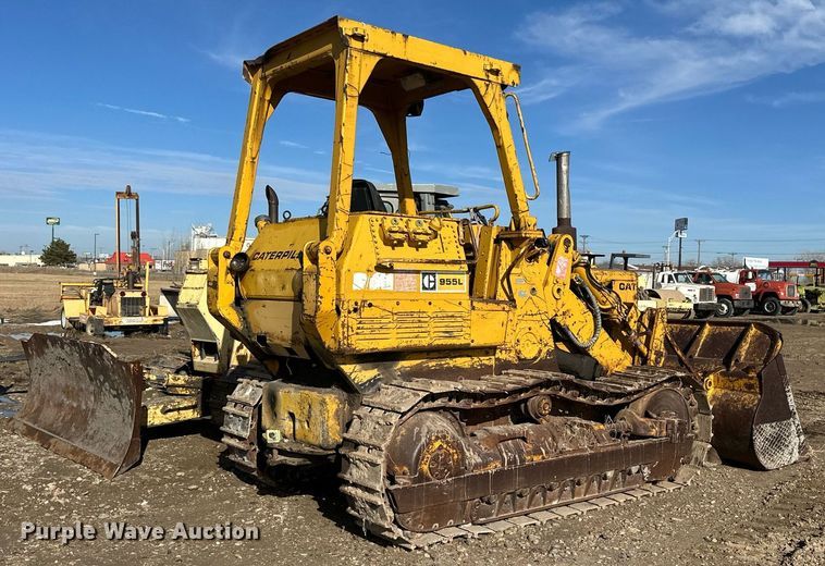 image for item NS9210 1979 Caterpillar 955L track loader