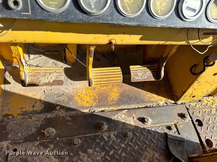 image for item NS9210 1979 Caterpillar 955L track loader