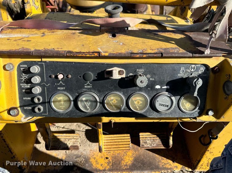 image for item NS9210 1979 Caterpillar 955L track loader
