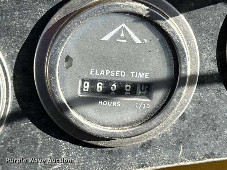 image for item NS9210 1979 Caterpillar 955L track loader