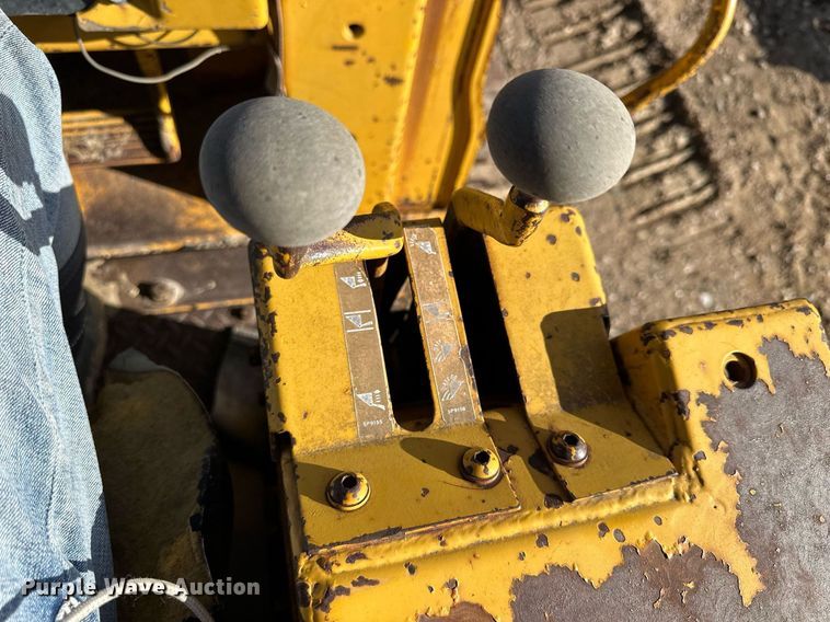 image for item NS9210 1979 Caterpillar 955L track loader