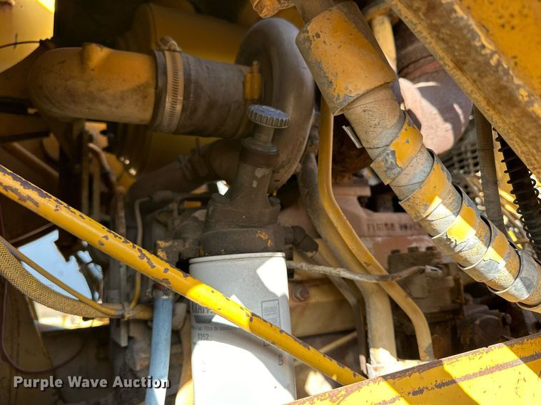 image for item NS9210 1979 Caterpillar 955L track loader