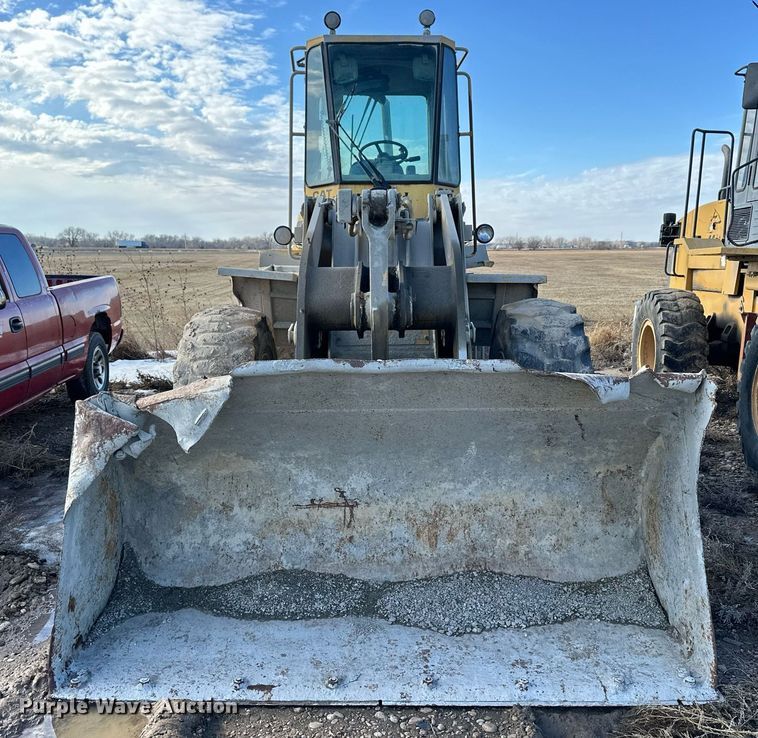 image for item NS9213 1984 Caterpillar 926 wheel loader