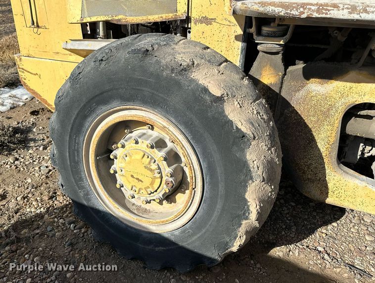 image for item NS9213 1984 Caterpillar 926 wheel loader