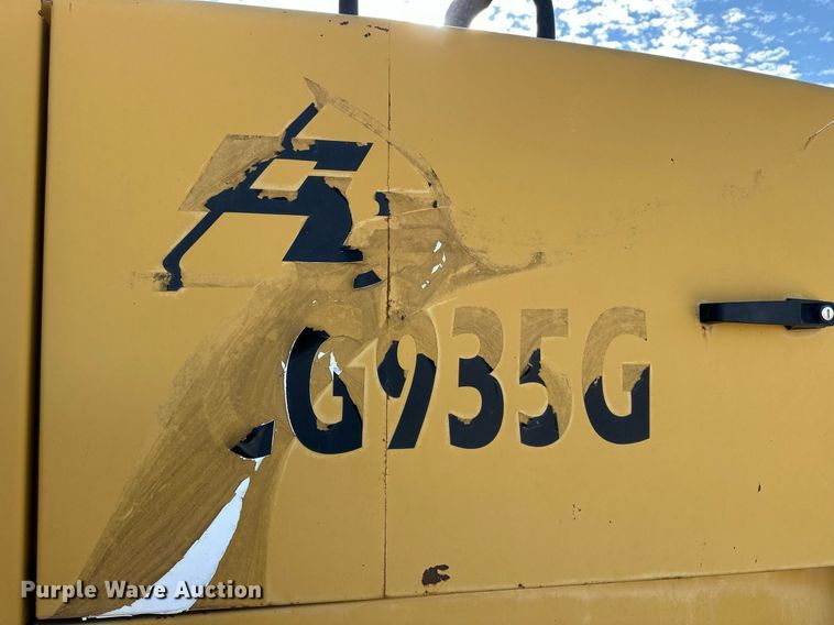 image for item NS9214 Titan CG935G wheel loader