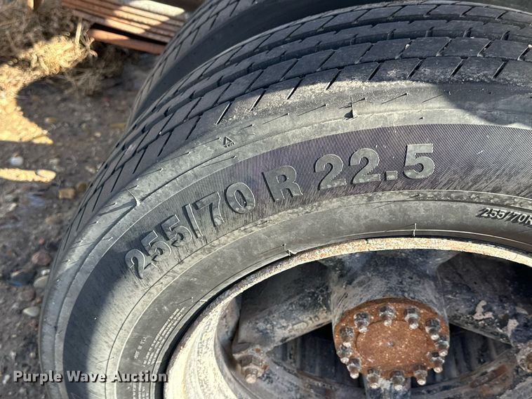 image for item NS9216 1992 GMC TopKick C5500 truck cab and chassis