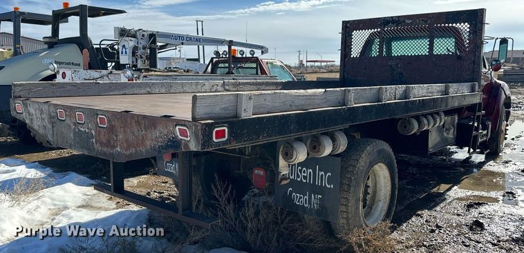 image for item NS9217 2000 Ford F650 Super Duty dump flatbed truck