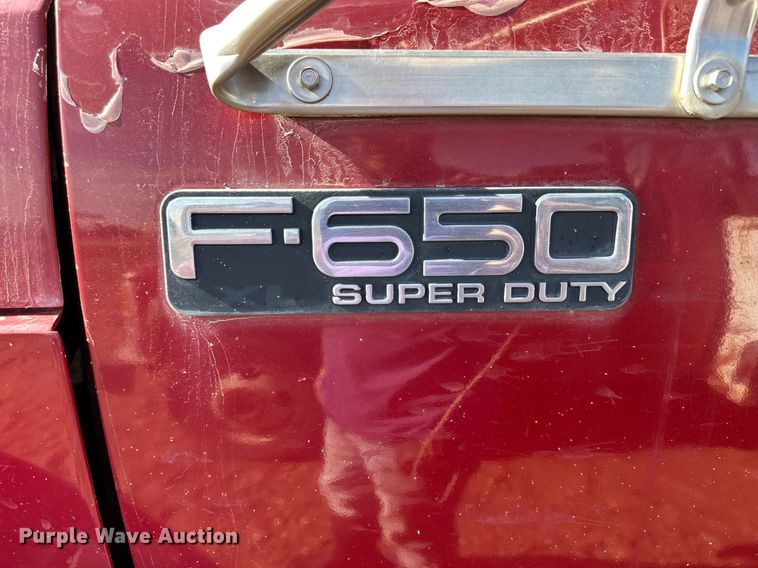 image for item NS9217 2000 Ford F650 Super Duty dump flatbed truck