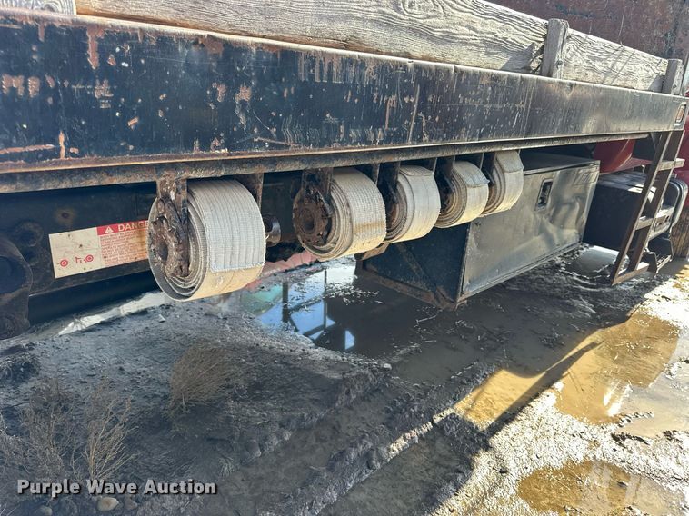 image for item NS9217 2000 Ford F650 Super Duty dump flatbed truck