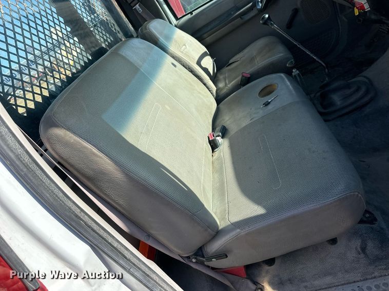 image for item NS9217 2000 Ford F650 Super Duty dump flatbed truck