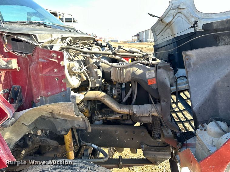 image for item NS9217 2000 Ford F650 Super Duty dump flatbed truck