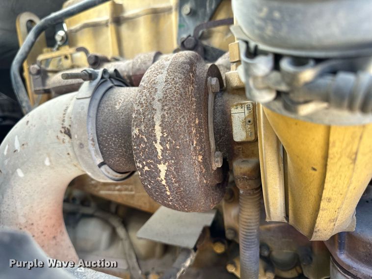 image for item NS9217 2000 Ford F650 Super Duty dump flatbed truck