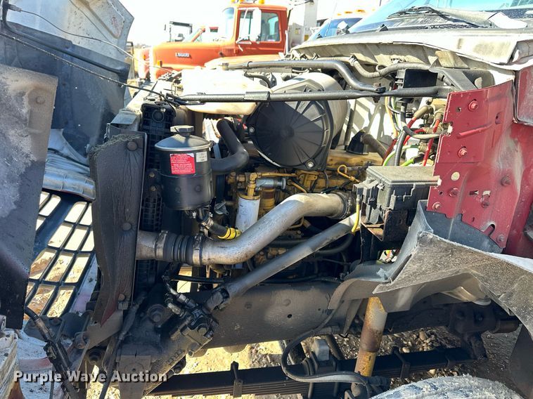 image for item NS9217 2000 Ford F650 Super Duty dump flatbed truck